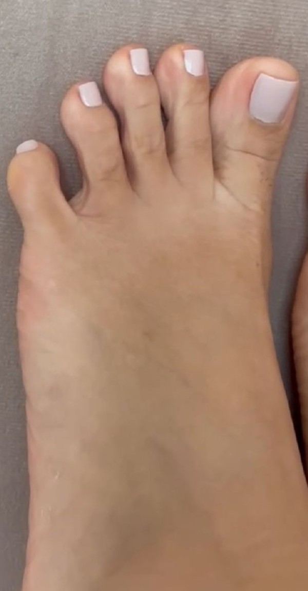 Foto 4 do Conto erotico: Fãs do pezinho da Gi