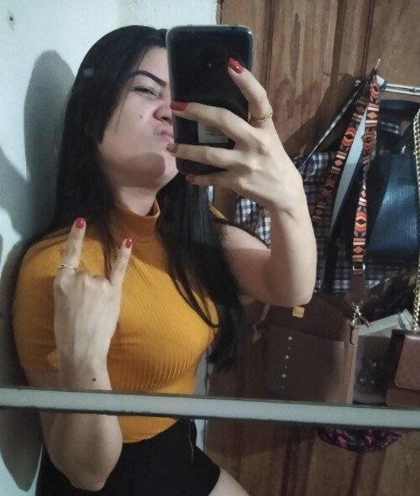Foto 1 do Conto erotico: Vários homens em um bar me usaram como depósito de porra e mijo