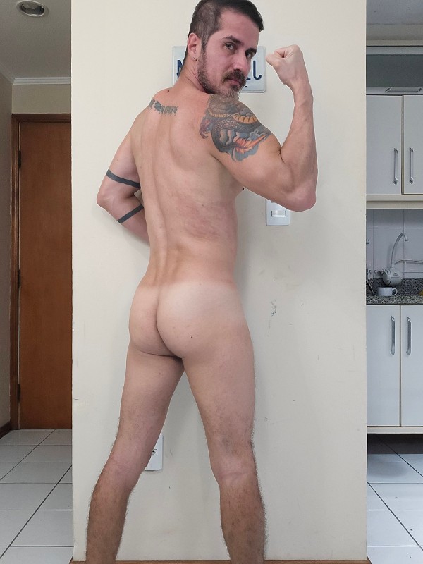 Foto 2 do Conto erotico: Aliviando o estresse do meu sogro com pica