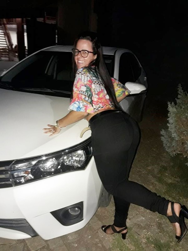 Foto 3 do Conto erotico: como comi a tia intereceita e gostosa da minha ex namorada parte 1