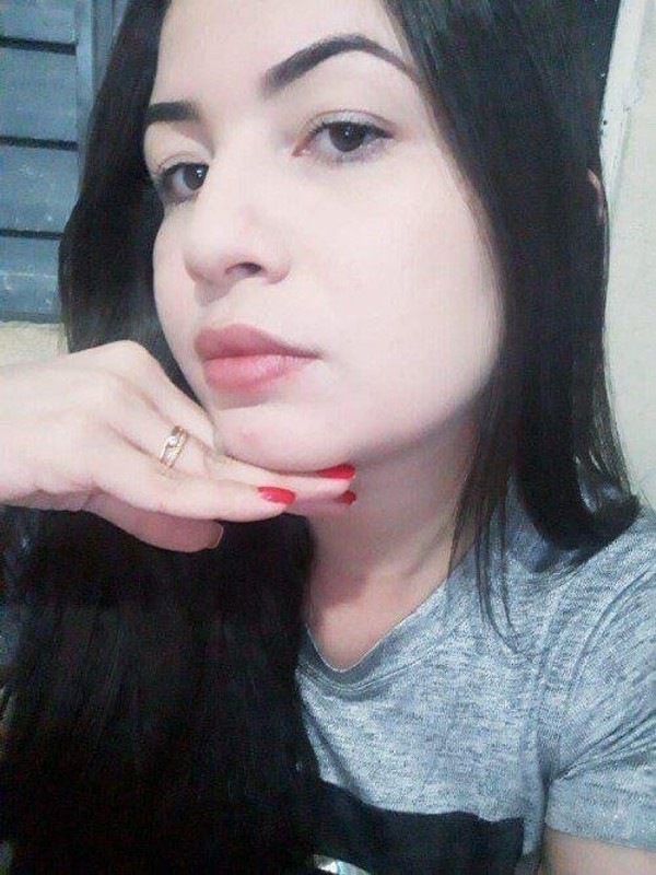 Foto 5 do Conto erotico: Vários homens em um bar me usaram como depósito de porra e mijo