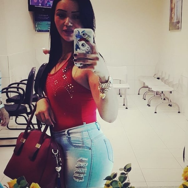 Foto 1 do Conto erotico: Como dei um empurraozinho para uma casada viraputa de cabare parte 3