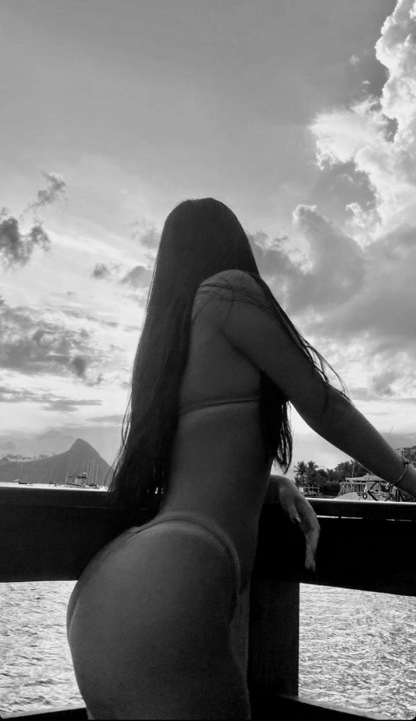 Foto 1 do Conto erotico: Meu namorado gosta de limpar a porra de outros homens em mim.