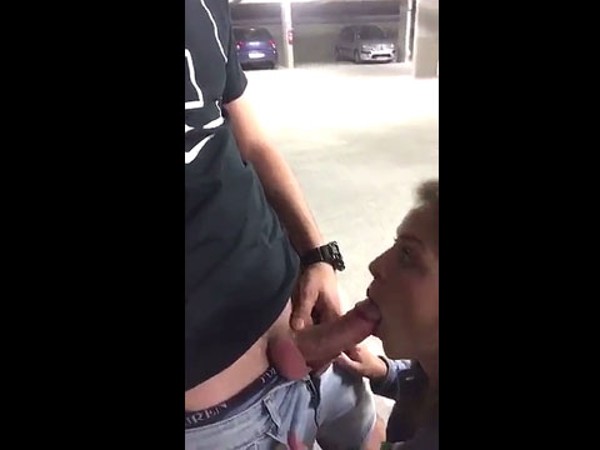 Foto 2 do Conto erotico: Bêbada e sem calcinha, finalmente o pai da minha amiga comeu meu cuzinho