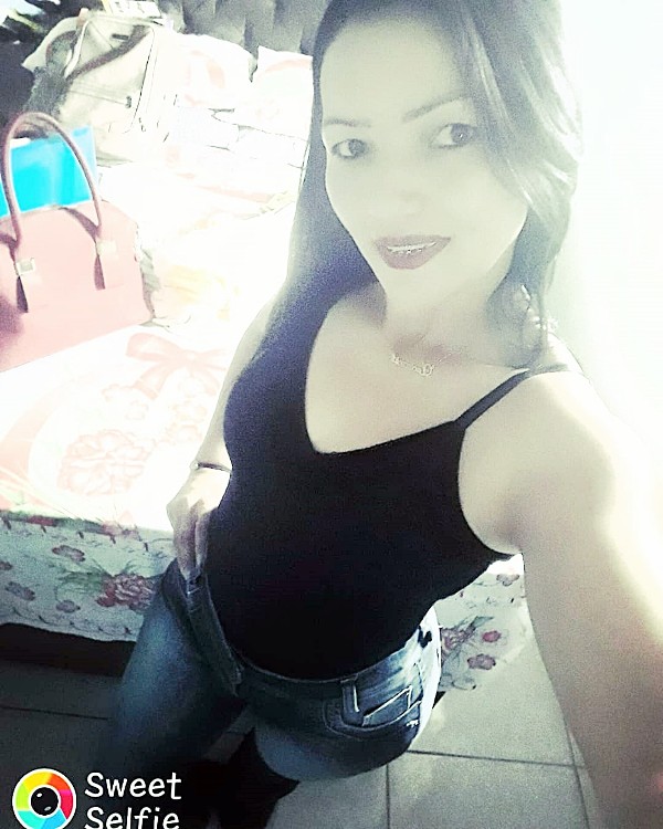 Foto 5 do Conto erotico: Como dei um empurraozinho para uma casada viraputa de cabare parte 3