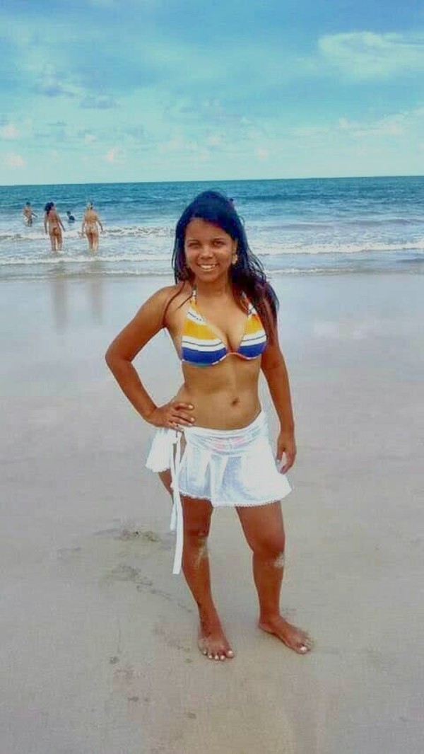 Foto 1 do Conto erotico: Minha esposa tomando no cu