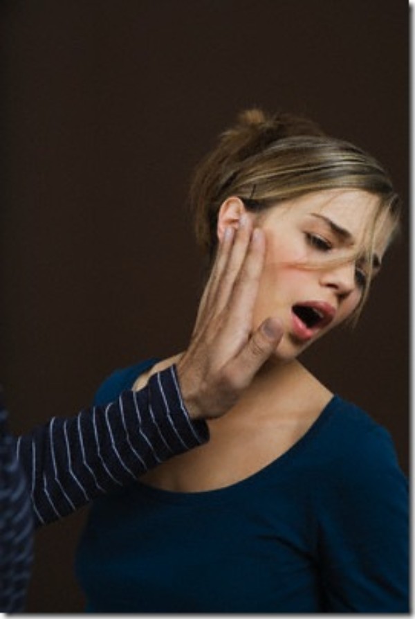 Foto 1 do Conto erotico: Amo apanhar.