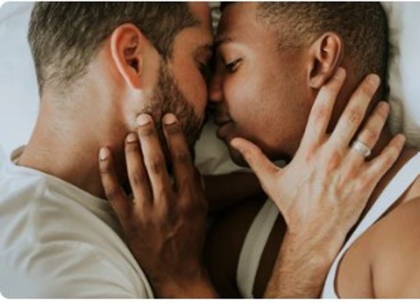 Foto 1 do Conto erotico: Comi meu primo novinho numa viagem