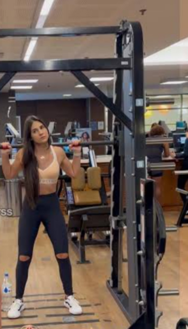 Foto 1 do Conto erotico: Parte 1 Visita do primo cuckold e sua esposa deliciosa oriental