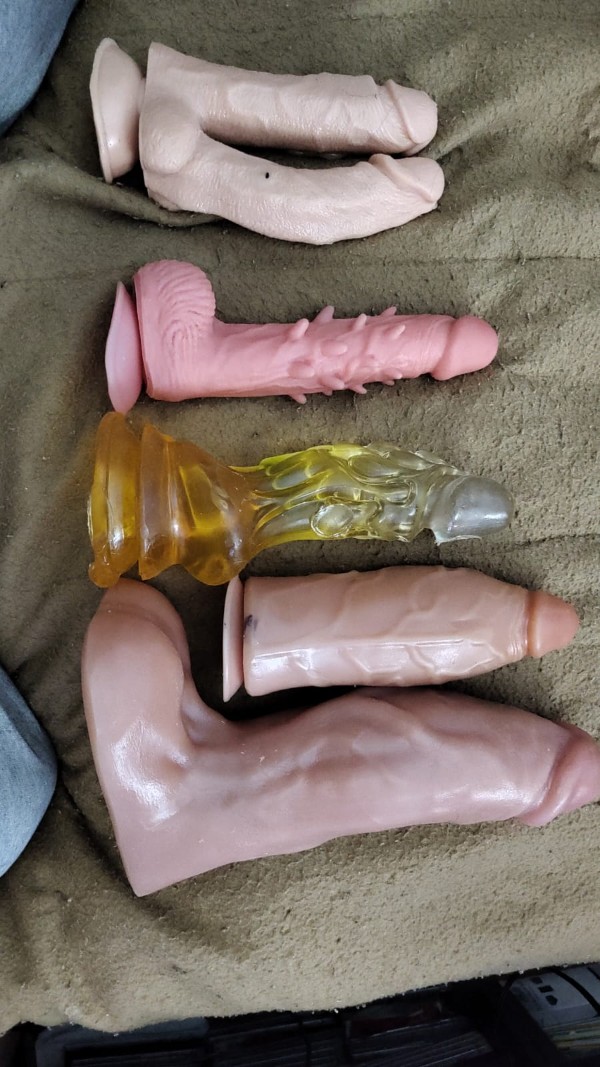 Foto 1 do Conto erotico: FLÁVIO, UM AMIGO, TONINHO E O MARCELO, SOZINHOS NA MINHA CASA O FIM DE SEMANA INTEIRO