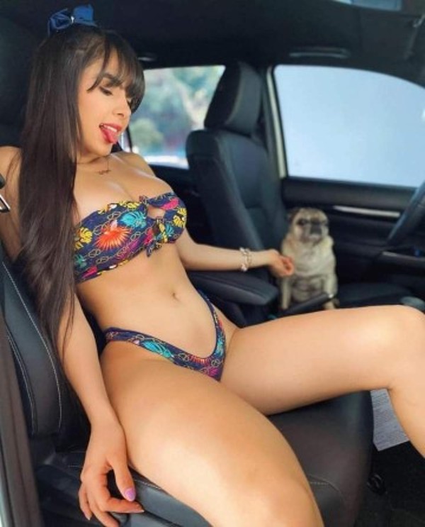 Foto 1 do Conto erotico: TEMA - JHULLY - 127º - UM DELICIOSO PASSEIO DE LANCHA