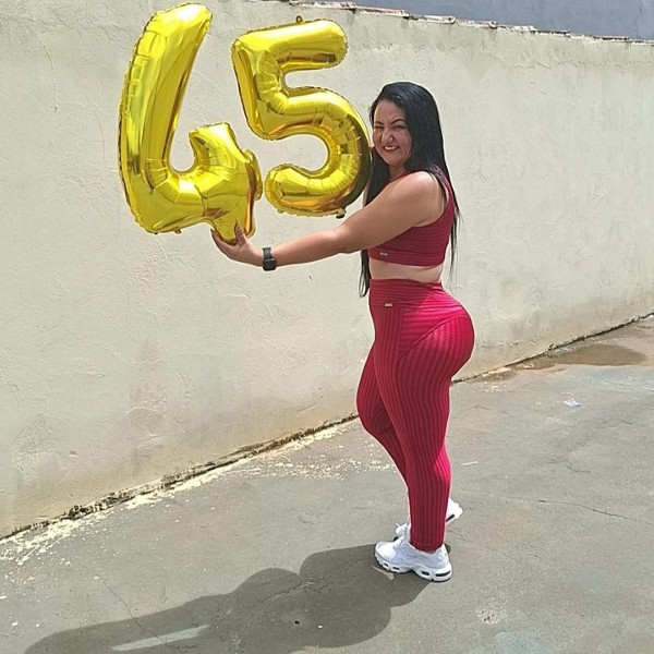 Foto 2 do Conto erotico: Comprando uma biz para esposa do meu funcionário e ganhando um cu Delicioso parte 1