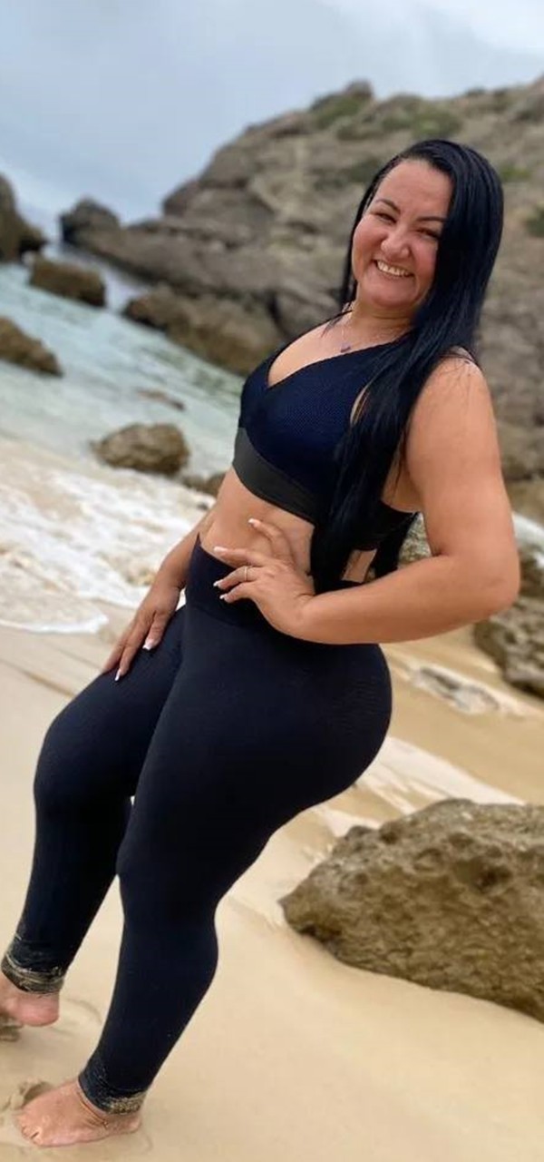 Foto 2 do Conto erotico: comprando uma biz para esposa do meu funcionario e ganhando um cu delicioso parte 2 trato feito