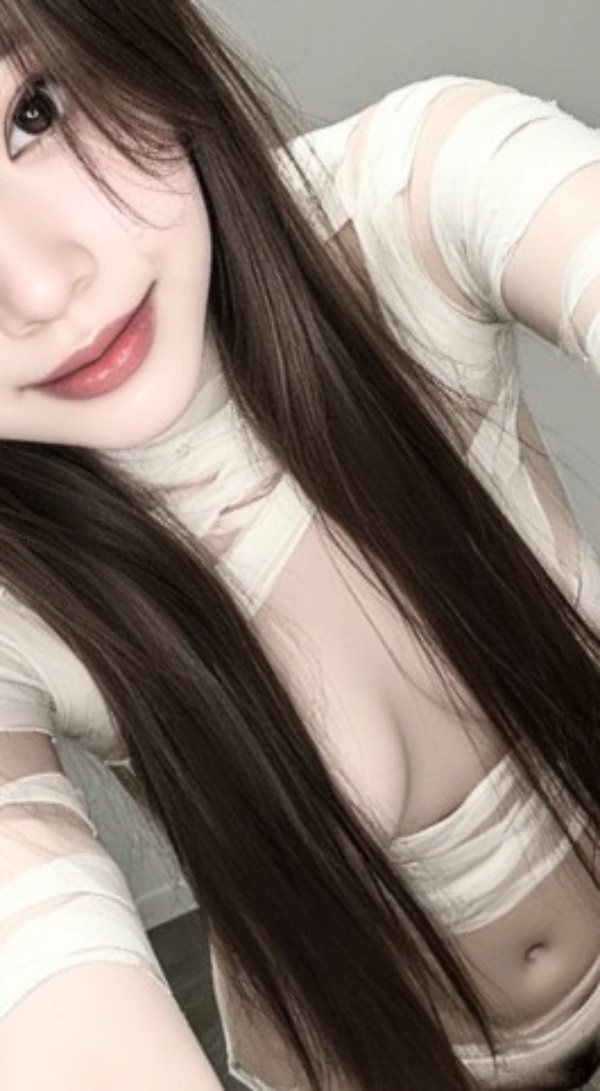 Foto 4 do Conto erotico: Halloween2025: ELES ME POSSUEM À FORÇA!