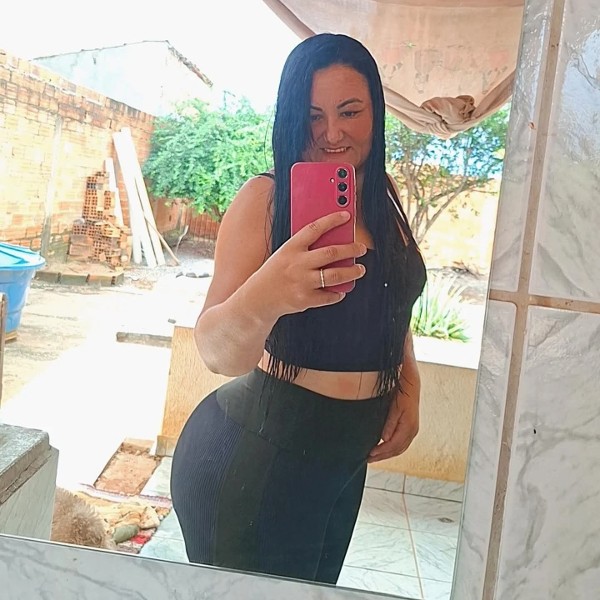 Foto 5 do Conto erotico: Comprando uma biz para esposa do meu funcionário e ganhando um cu Delicioso parte 1