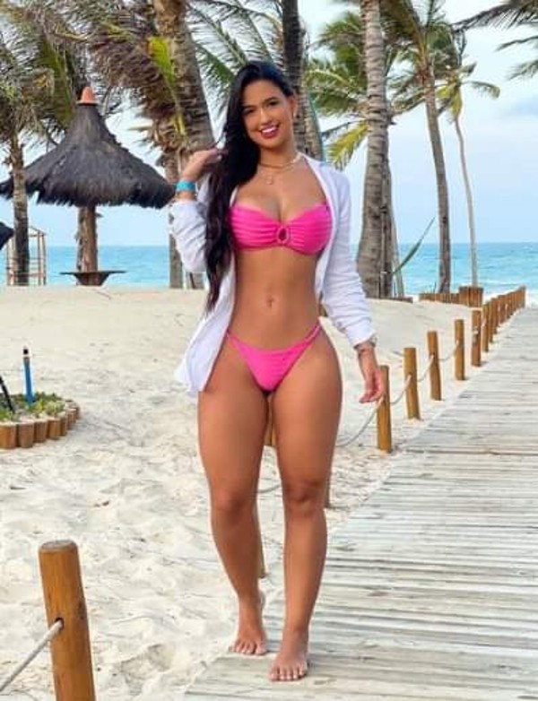 Foto 5 do Conto erotico: TEMA -126º - JHULLY - O CARINHO E A PAIXÃO DE UMA LINDA MULHER