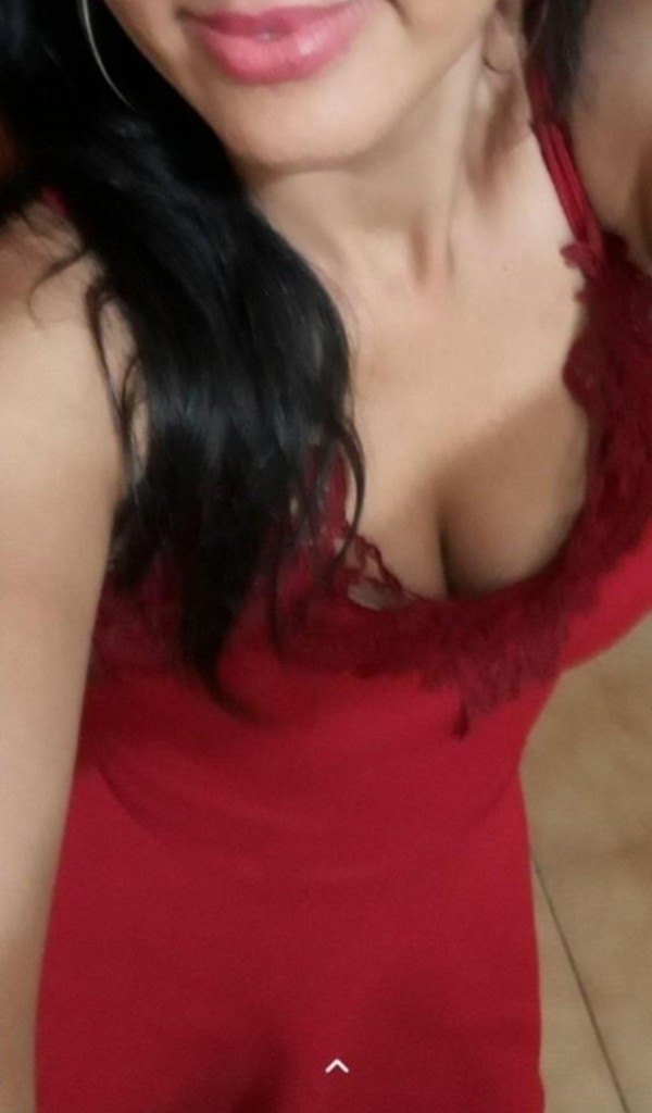 Foto 1 do Conto erotico: Esposa putinha e primo safado