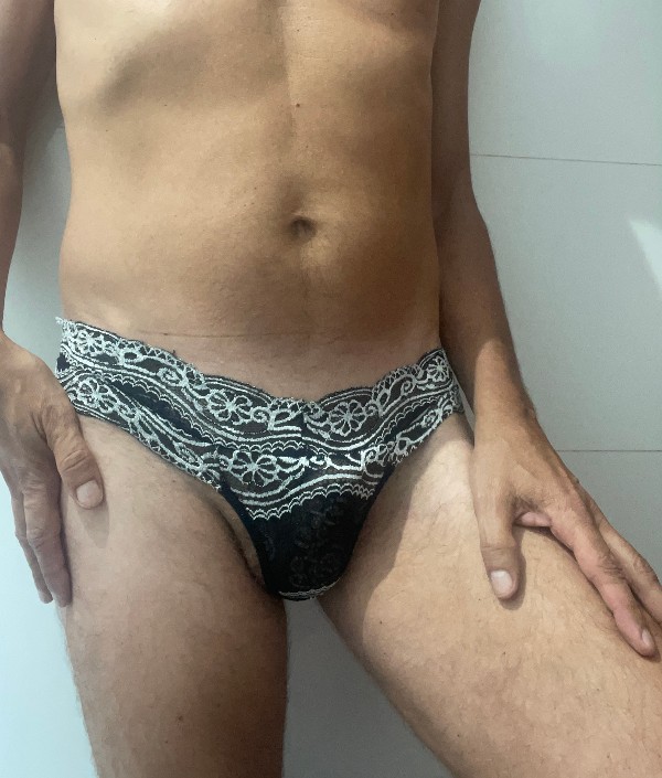 Foto 4 do Conto erotico: Sendo menina