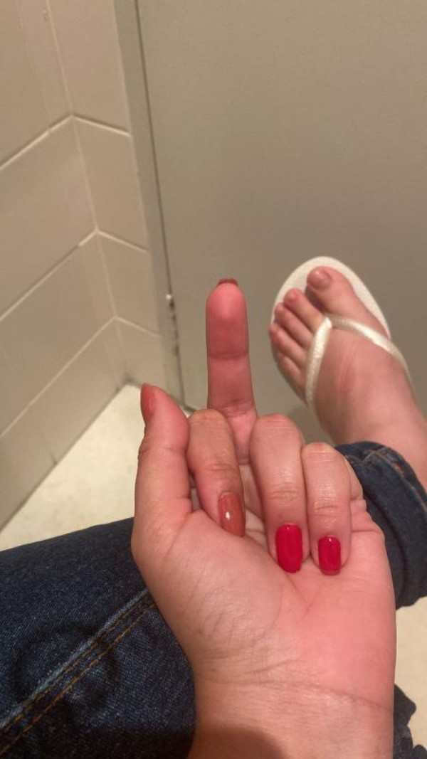 Foto 1 do Conto erotico: Uma tarde com minha amiga e seu marido