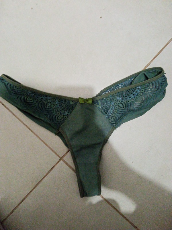 Foto 1 do Conto erotico: Calcinha pós trabalho da sogra