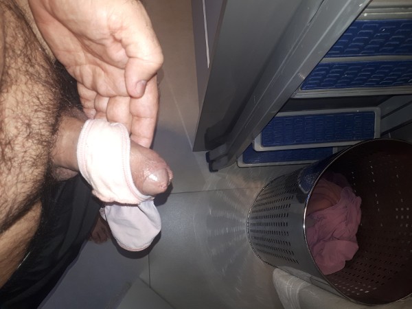 Foto 2 do Conto erotico: Mostrando as Calcinhas da esposa na CAM - REAL - VERIDICO