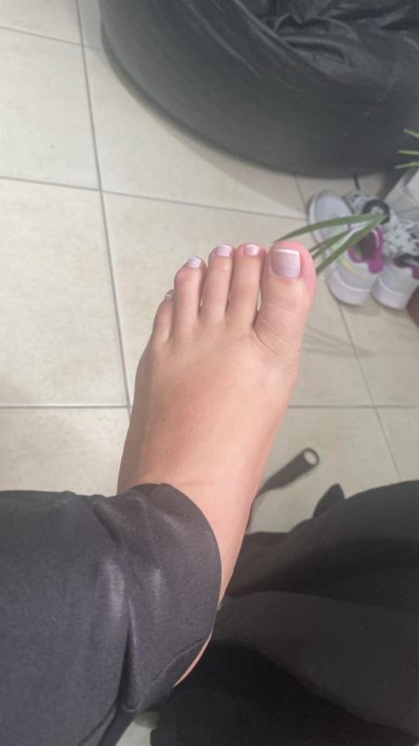 Foto 4 do Conto erotico: Uma tarde com minha amiga e seu marido