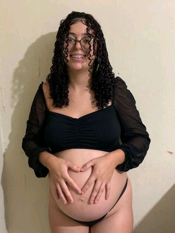 Foto 1 do Conto erotico: A Gravida: Carente, Safada e Sedenta por Sexo do Trabalho