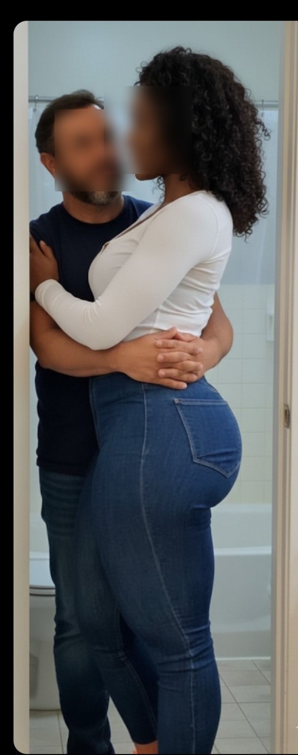 Foto 2 do Conto erotico: Mulheres bundudas e com coxas grossas uma obra de arte !