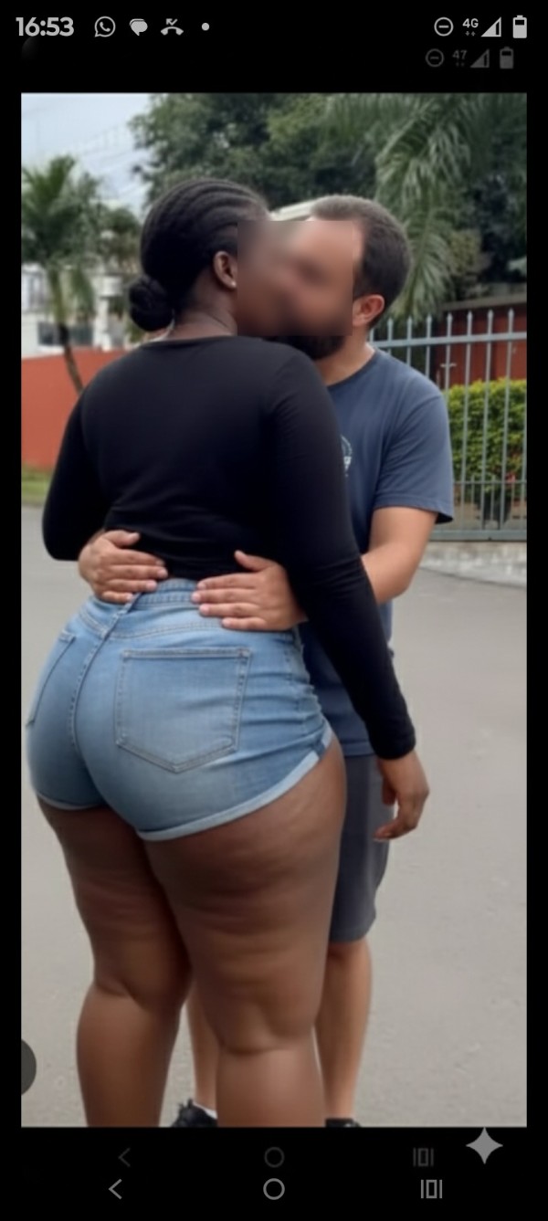 Foto 5 do Conto erotico: Mulheres bundudas e com coxas grossas uma obra de arte !