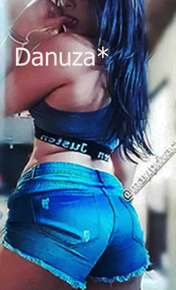 Foto 1 do Conto erotico: Faço com a minha linda filha o que a minha mãe fez comigo!