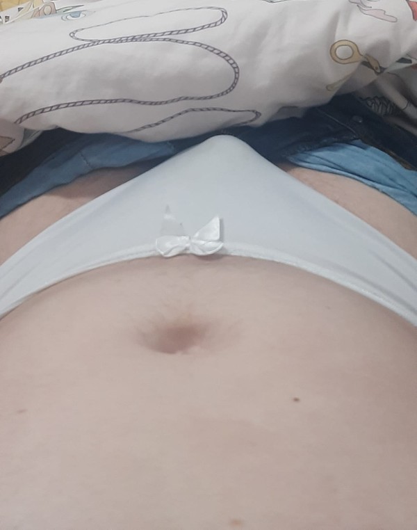 Foto 1 do Conto erotico: Usei as calcinhas da minha filha!