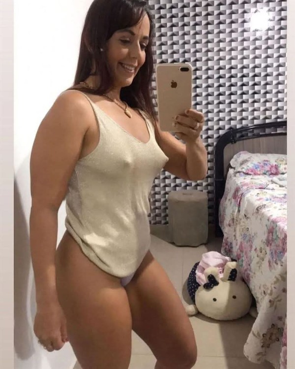 Foto 2 do Conto erotico: Eu e meu papai o início