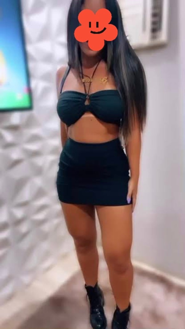 Foto 3 do Conto erotico: Mamando no pagode (esposinha putinha)