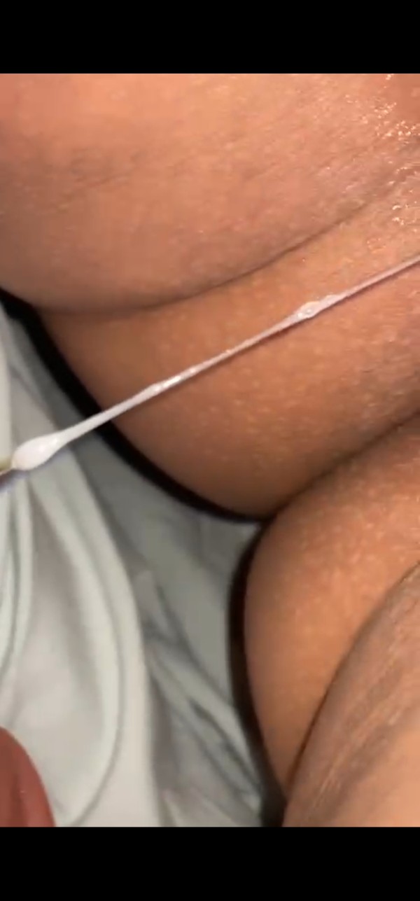 Foto 1 do Conto erotico: Depois de a esposa escrever, a porra escorreu