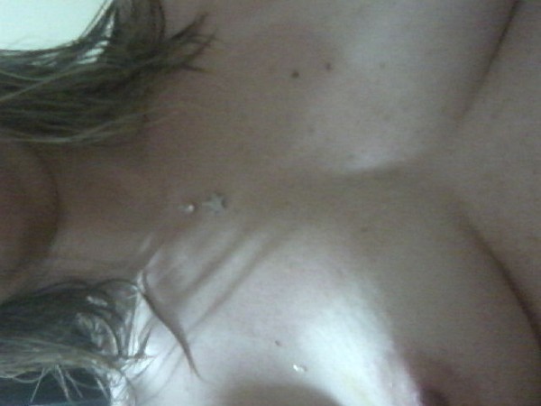 Foto 1 do Conto erotico: Primeira vez que ela deu na minha frente