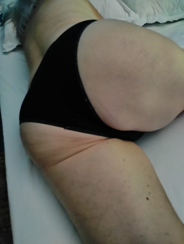 Foto 1 do Conto erotico: ANIVERSÁRIO DA ESPOSA SUPRESA PARA ELA.