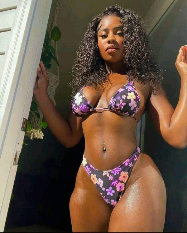 Foto 2 do Conto erotico: TEMA - JHU GHE - 137º - V - A FESTA DE ANIVERSÁRIO DA RENATA.