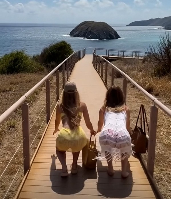 Foto 3 do Conto erotico: A Casa da Colina — 11°Capítulo.