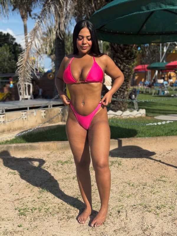 Foto 4 do Conto erotico: TEMA - JHU GHE - 138º 0 I - O CARINHO DOS PAIS E TIOS.