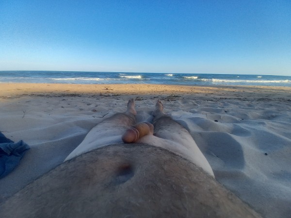 Foto 5 do Conto erotico: Exibicionismo na praia de Ipiranga ba