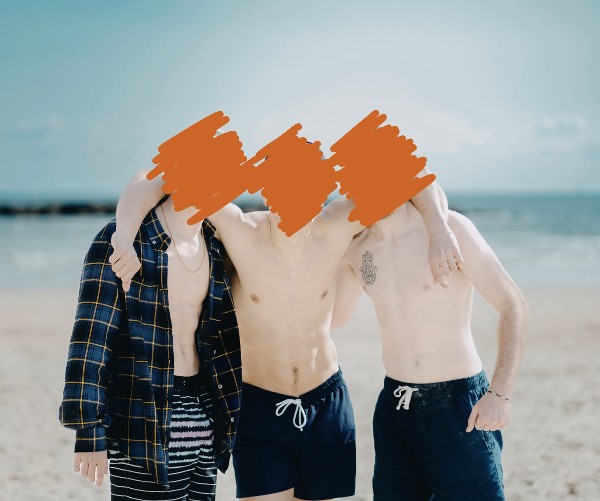 Foto 1 do Conto erotico: 024 - DESCOBRINDO-SE BI (2): EDU, FABINHO E EU.