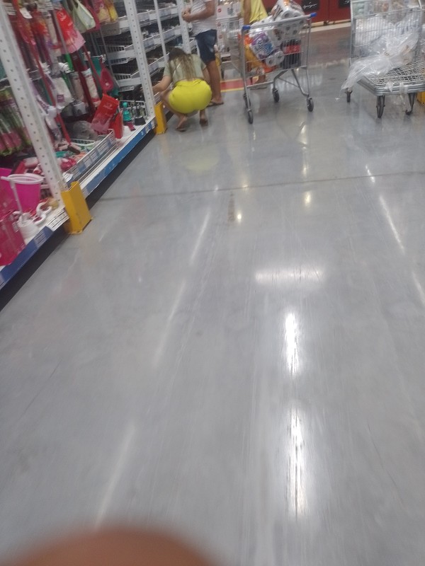 Foto 3 do Conto erotico: Safada no supermercado