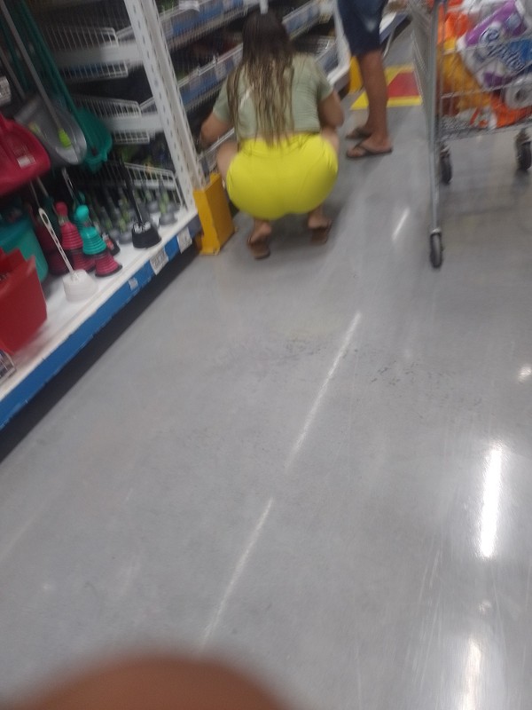 Foto 4 do Conto erotico: Safada no supermercado