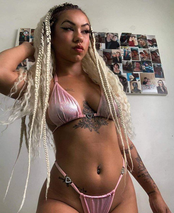 Foto 1 do Conto erotico: TEMA - JHU - 140º - A LINDA E EXUBERANTE VITÓRIA