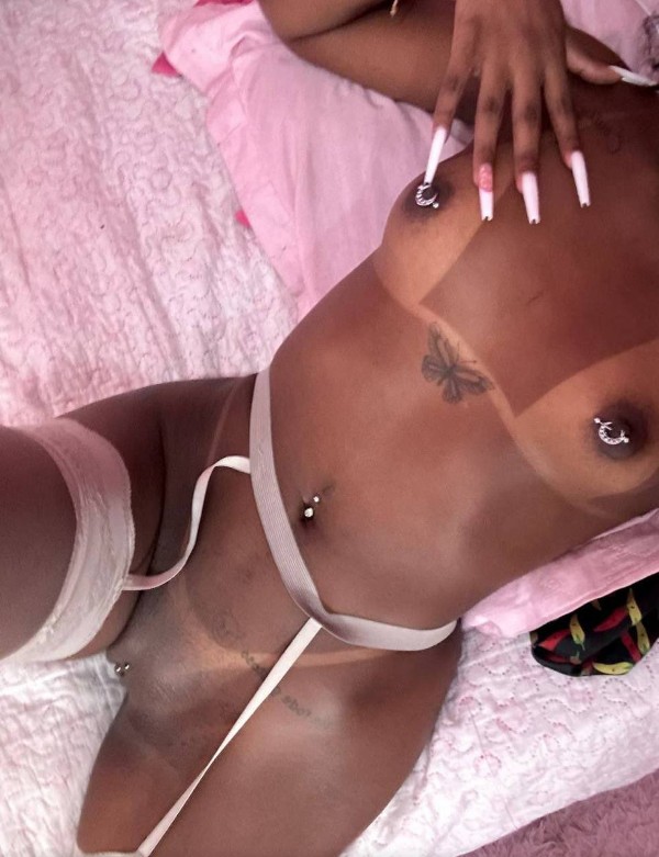 Foto 2 do Conto erotico: Julia a devoradora 6