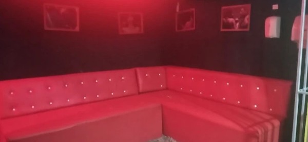 Foto 2 do Conto erotico: NAMORADO DA MINHA ESPOSA FAZENDO A FESTA COM ELA NA CASA DE SWING EM SALVADOR