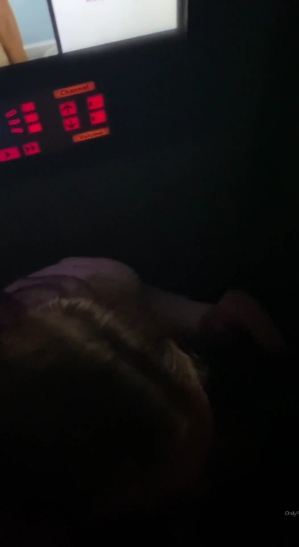 Foto 4 do Conto erotico: NAMORADO DA MINHA ESPOSA FAZENDO A FESTA COM ELA NA CASA DE SWING EM SALVADOR