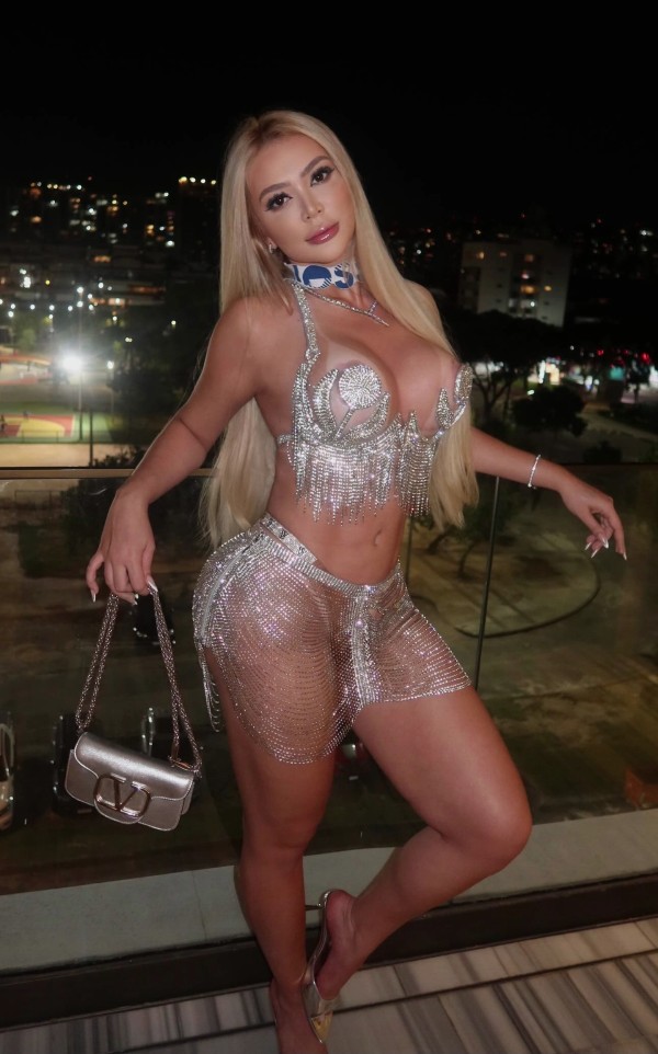 Foto 2 do Conto erotico: Namorado da minha amiga traiu ela comigo