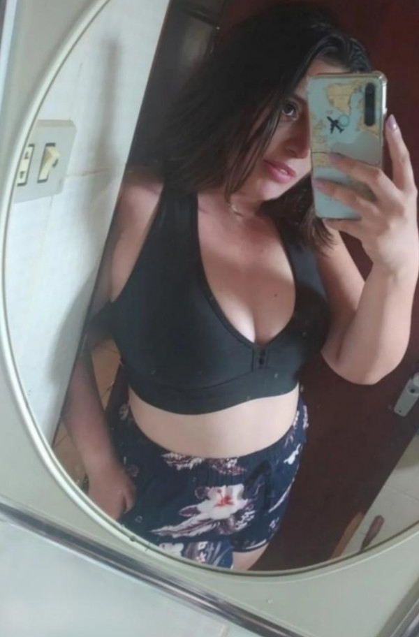 Foto 2 do Conto erotico: Fizeram de puta e vazaram a minha namorada pros meus amigos