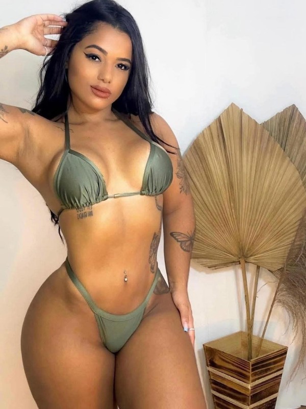 Foto 2 do Conto erotico: TEMA - JHU GHE - 145 - A LINDA E EXUBERANTE CLAUDIA.